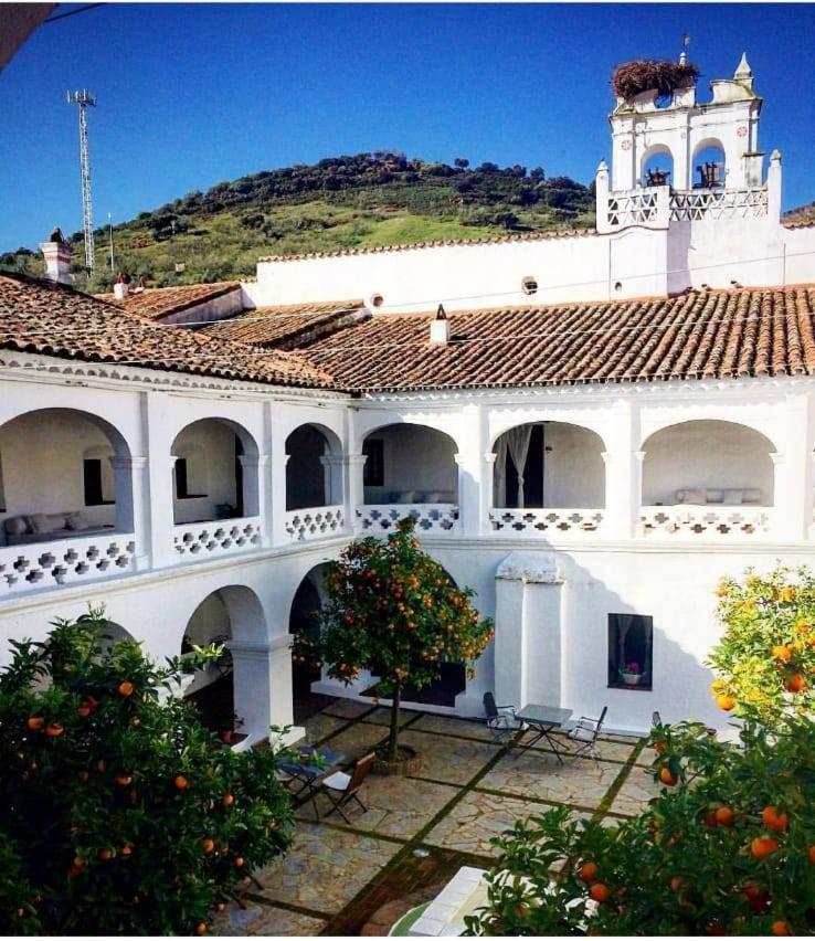 Отель Hospederia Convento De La Parra, 06176 (Adults Only) Ла-Парра Экстерьер фото
