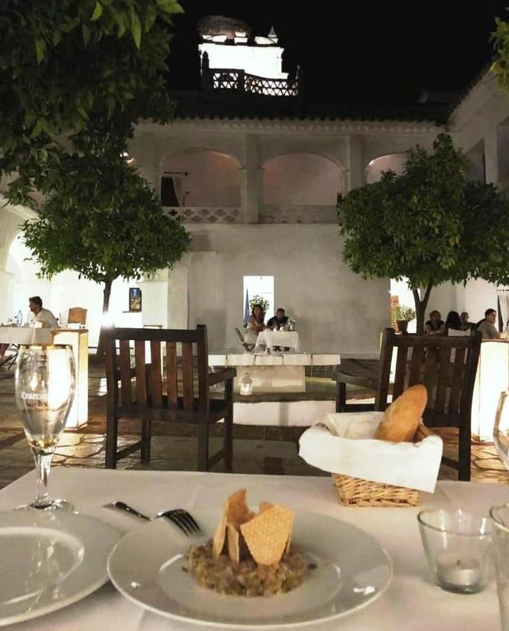 Отель Hospederia Convento De La Parra, 06176 (Adults Only) Ла-Парра Экстерьер фото